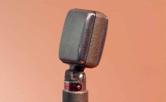 Ribbon microphone